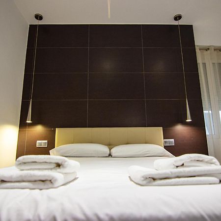 Apartamento Amplio Y Luminoso A 2 Min Del Centro Sevilha Exterior foto